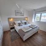 Apartment Elena & Lana Zadar