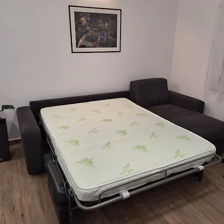 Elena & Lana Apartman Zára